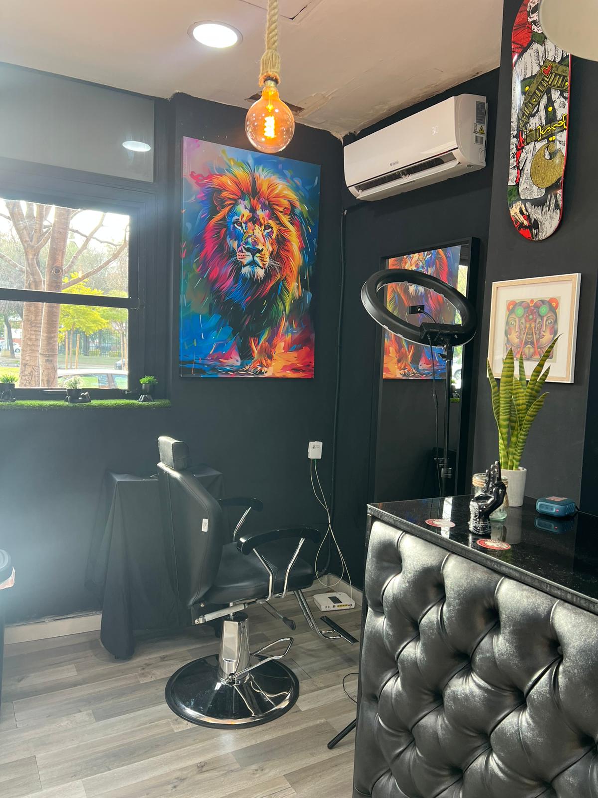 mans-world-sevilla-tattoo-and-barber-3