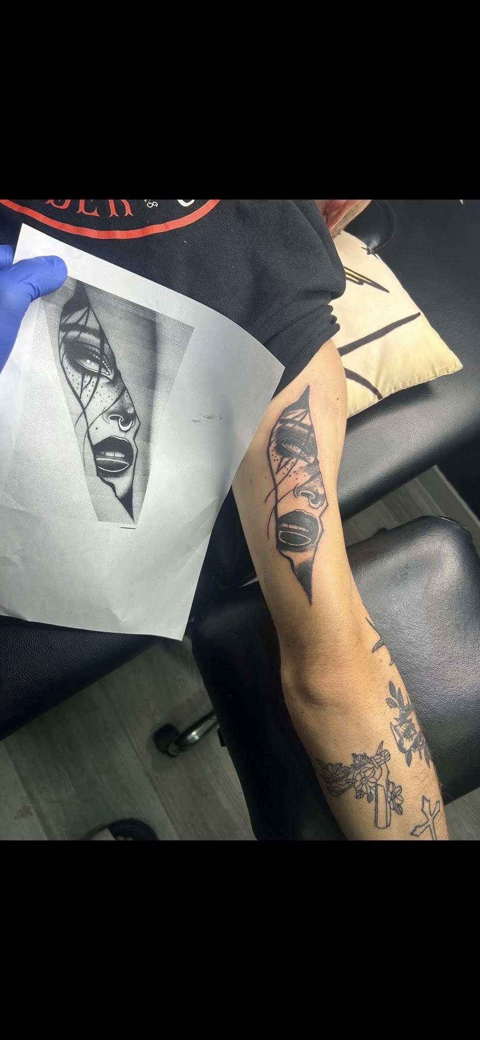 services-01 mans-world-sevilla-tattoo-and-barber-fb-18